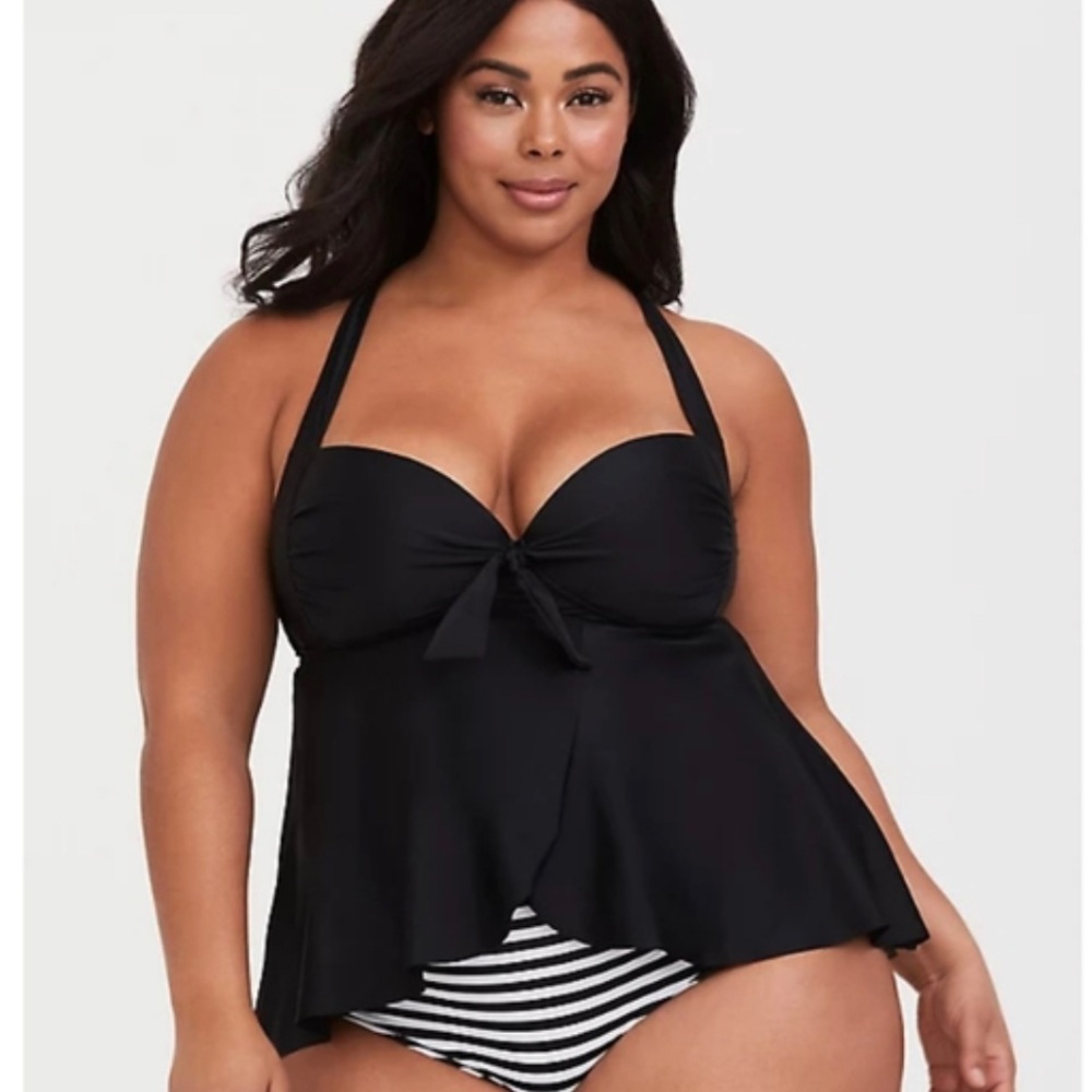 NWT Torrid Tankini Top